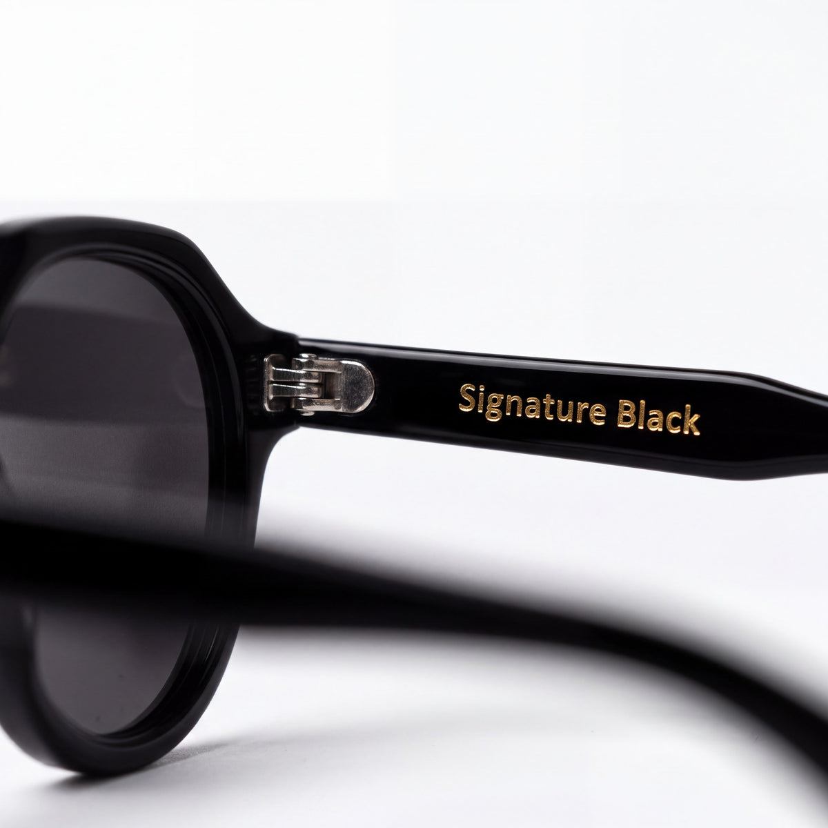 Signature Black